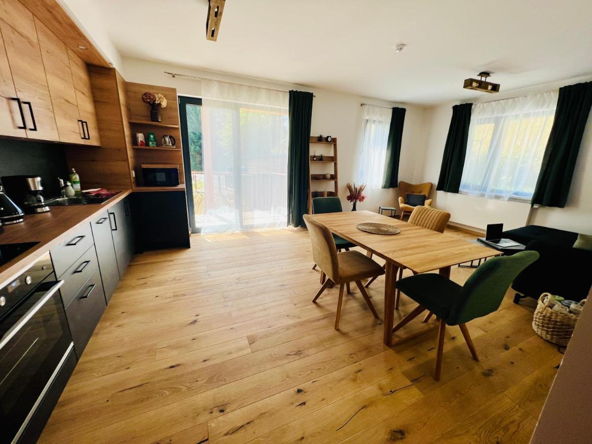 Family 2 Bedroom Ski&Bike Apartment With Terrase Janské Lázně Extérieur photo